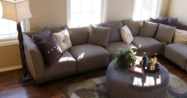 sofa canstockphoto0769128